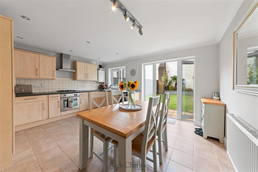 9 Wincliff Road -17.jpg