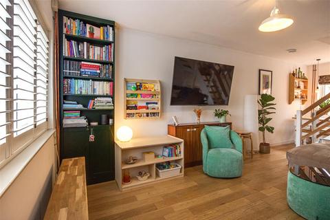 56 Napier Road, South Croydon, CR2 6HG
