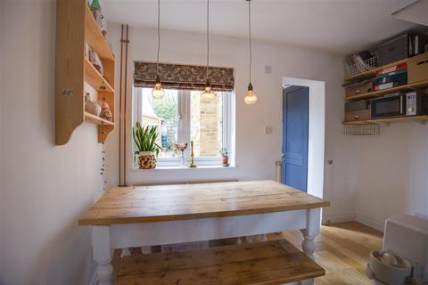 56 Napier Road, South Croydon, CR2 6HG
