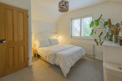 56 Napier Road, South Croydon, CR2 6HG