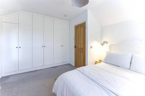 56 Napier Road, South Croydon, CR2 6HG