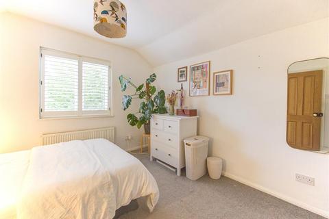 56 Napier Road, South Croydon, CR2 6HG