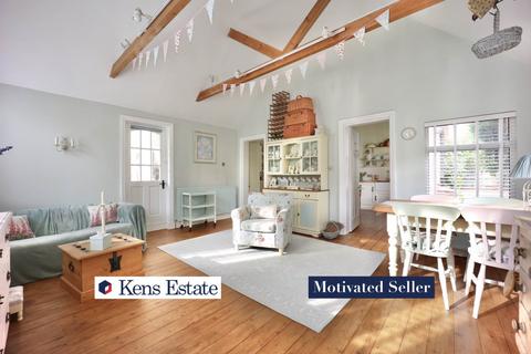 undefined, Ashley Road, Walton On Thames KT12