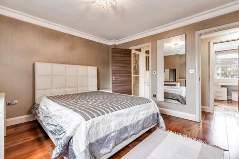 3 bedroom flat to rent, St. Johns Wood Park, London, NW8