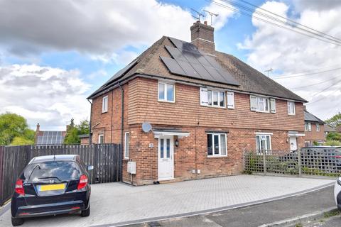 3 bedroom semi-detached house for sale, Pittlesden, Tenterden