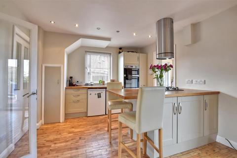 3 bedroom semi-detached house for sale, Pittlesden, Tenterden