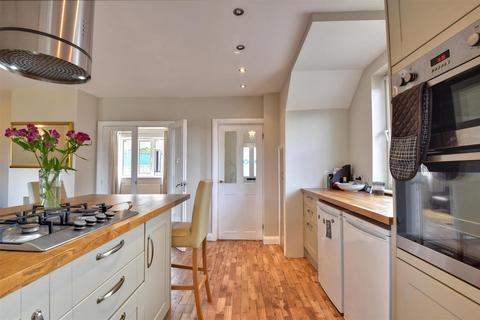 3 bedroom semi-detached house for sale, Pittlesden, Tenterden