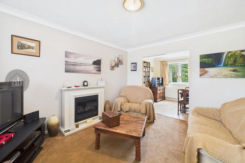 3 bedroom detached house for sale, Victoria Close, Thurston