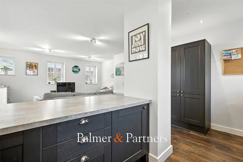 2 bedroom apartment for sale, Meeanee Mews, Colchester, Essex, CO2