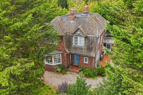 4 bedroom detached house for sale, Hill Street, Hinckley LE10