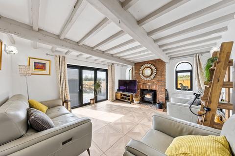 2 bedroom cottage for sale, Mustard Lane, Croft, WA3