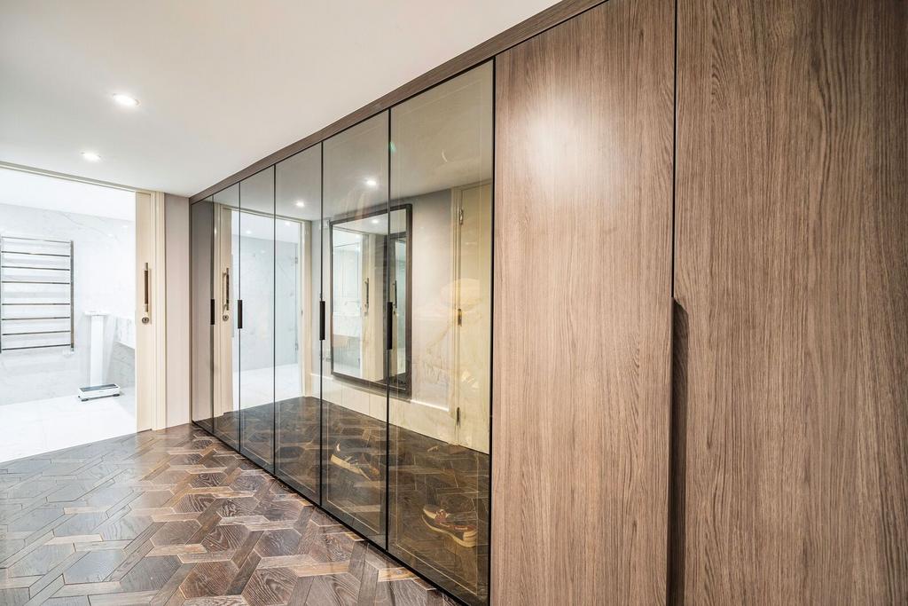 Dressing room