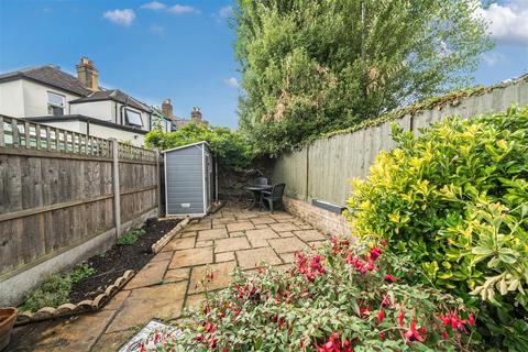 3 Westcroft Road, Wallington, SM6 7HY