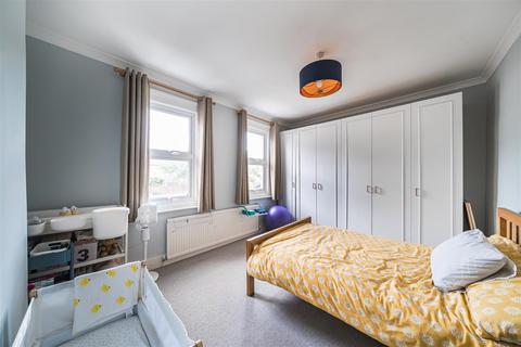 3 Westcroft Road, Wallington, SM6 7HY