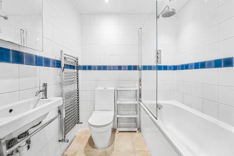 2 bedroom flat for sale, Cardigan Road, Richmond, Surrey