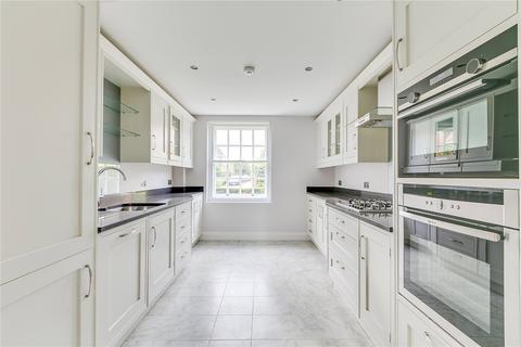 2 bedroom flat to rent, South Square, Hampstead Garden Suburb, London