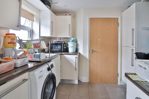 1 Crystal Place, Worcester Park, KT4 8QN