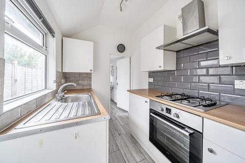 2 bedroom terraced house for sale, Chesham,  Buckinghamshire,  HP5