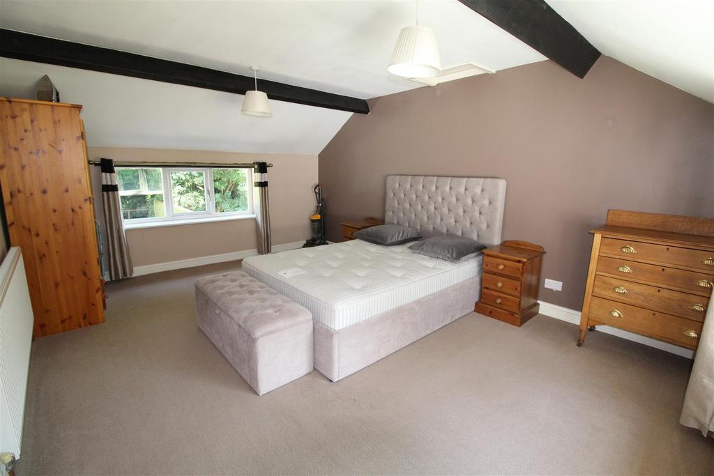 Bed 2.JPG