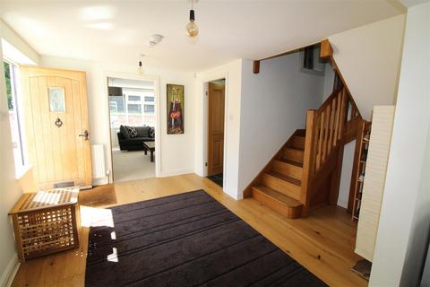 undefined, Roe Green, Worsley, Manchester