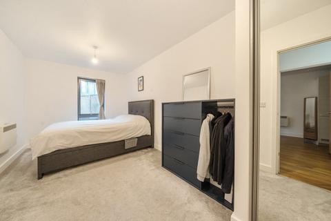 1 bedroom flat for sale, Uxbridge Road, Acton, London, W3