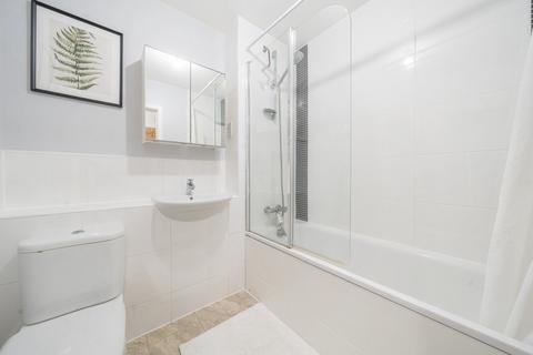 1 bedroom flat for sale, Uxbridge Road, Acton, London, W3