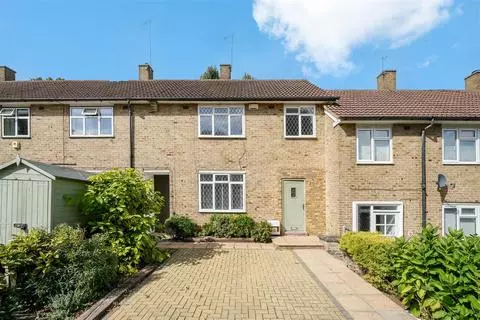 3 bedroom terraced house for sale - Photo 2