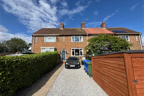 2 bedroom terraced house for sale, Lawrence Avenue, Catfoss, HU11 5SS
