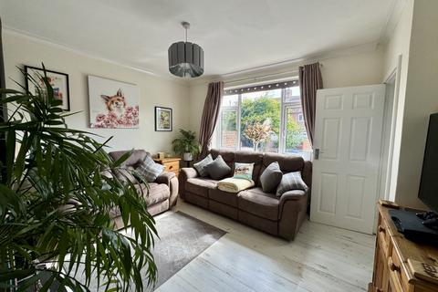 2 bedroom terraced house for sale, Lawrence Avenue, Catfoss, HU11 5SS