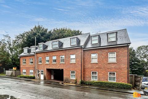 2 bedroom flat for sale, Red Lion Street, Chesham, HP5