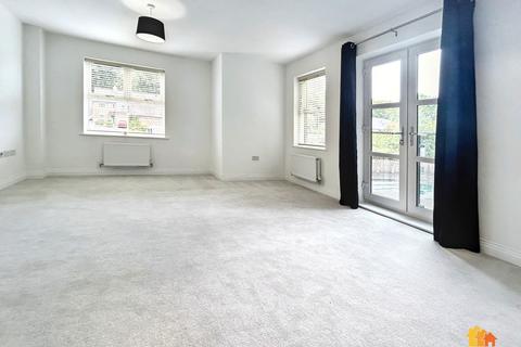2 bedroom flat for sale, Red Lion Street, Chesham, HP5