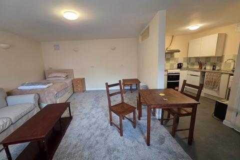 undefined, Mornington Cresent, Hounslow, TW5