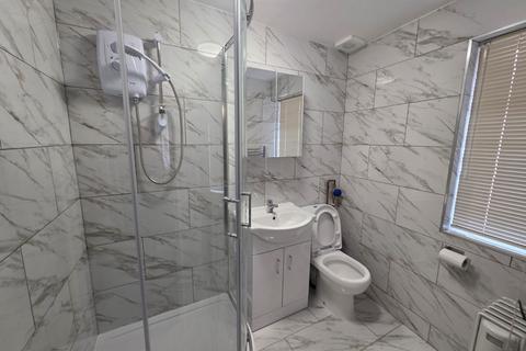 undefined, Mornington Cresent, Hounslow, TW5