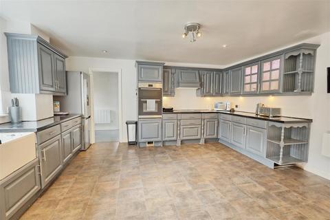 undefined, Hazeldell, Watton At Stone SG14