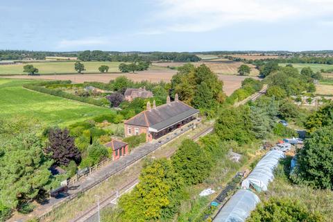 undefined, Characterful Victorian Station House in Thorpe Market
