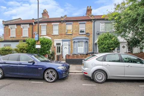 4 bedroom house to rent, Trumpington Road, Forest Gate, London E7