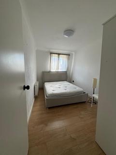 Commercial Road, London E1