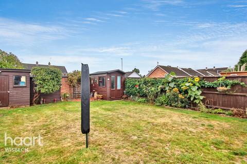 3 bedroom semi-detached house for sale, Sefton Avenue, Wisbech