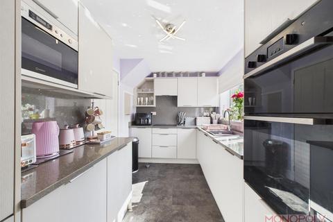 2 Dee Avenue, Wrexham, LL12 7LG