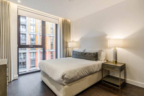 2 bedroom flat to rent, Charles Clowes Walk, SW11, Nine Elms, London, SW11