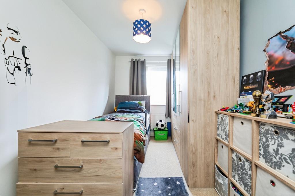 Pbox-bedroom-332084.jpg