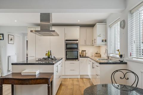 3 bedroom detached house for sale, The Paddocks, Aylesbury HP17