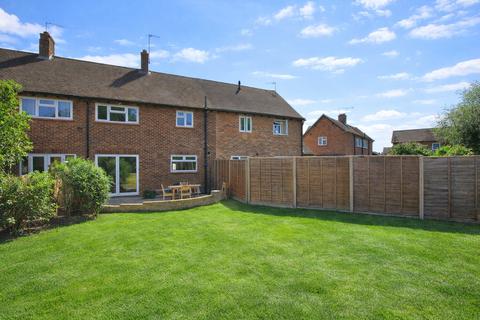 undefined, Almond Close, Guildford, Surrey, GU1