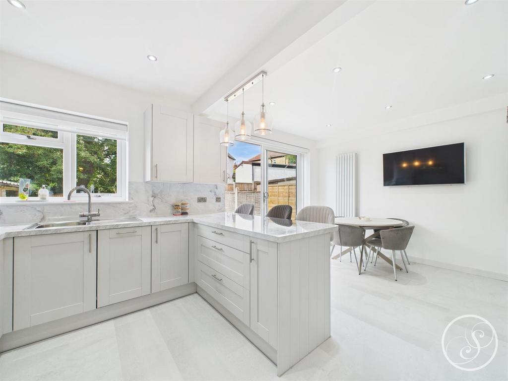 Kitchen diner