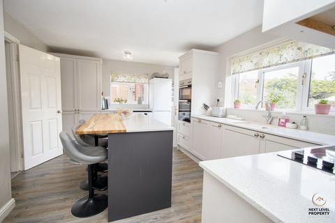 4 bedroom detached house for sale, Peartree Way, Elm, PE14