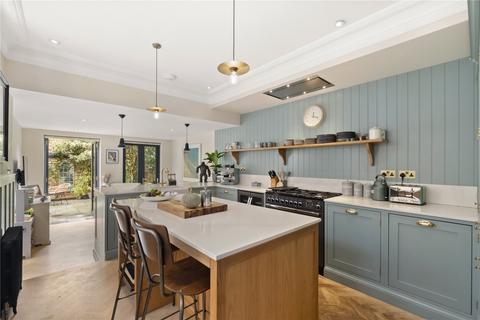 92 Gilbey Road, London, SW17 0QG