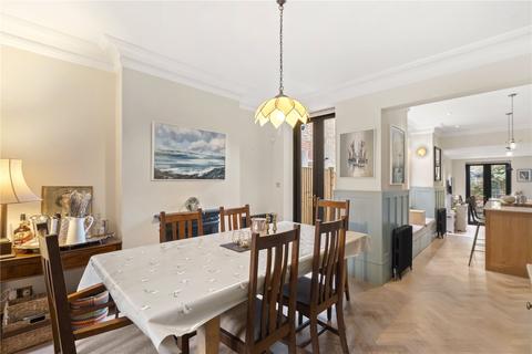 92 Gilbey Road, London, SW17 0QG