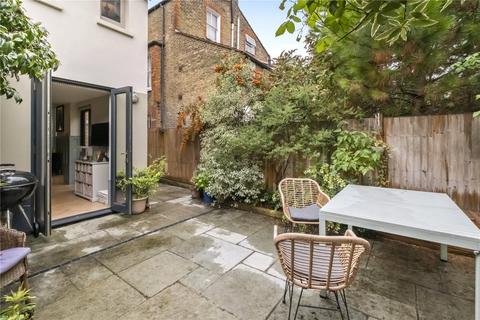 92 Gilbey Road, London, SW17 0QG
