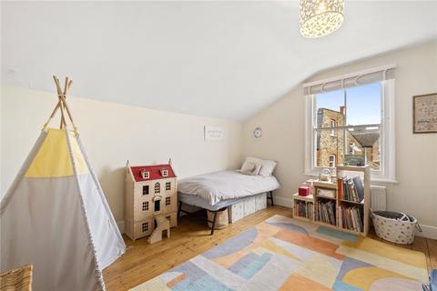 92 Gilbey Road, London, SW17 0QG