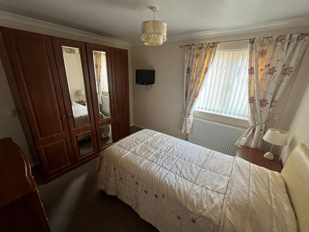 Bedroom One.jpg